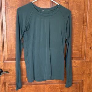 Athleta Long Sleeve Green Top